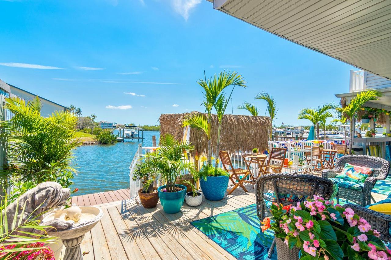 Latitude 26 Waterfront Boutique Resort - בוניטה ספרינגס מראה חיצוני תמונה