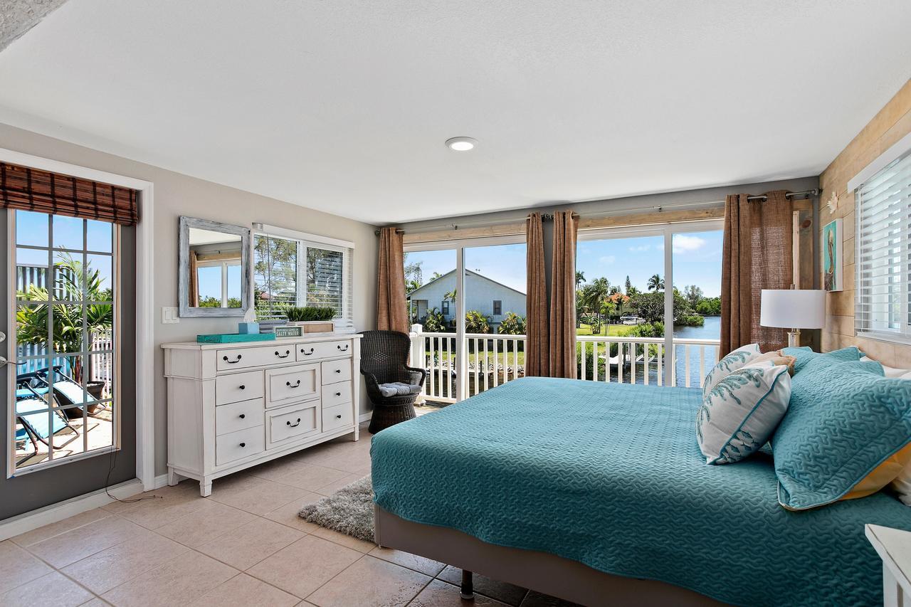 Latitude 26 Waterfront Boutique Resort - בוניטה ספרינגס מראה חיצוני תמונה